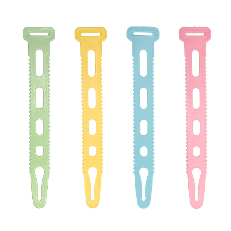 Windproof Clothes Hanger with Adjustable Clips for Home Use Anti-Blow Drying Rod