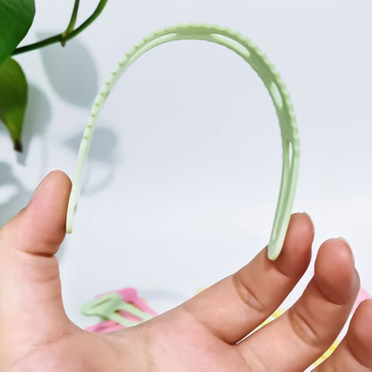 Windproof Clothes Hanger with Adjustable Clips for Home Use Anti-Blow Drying Rod